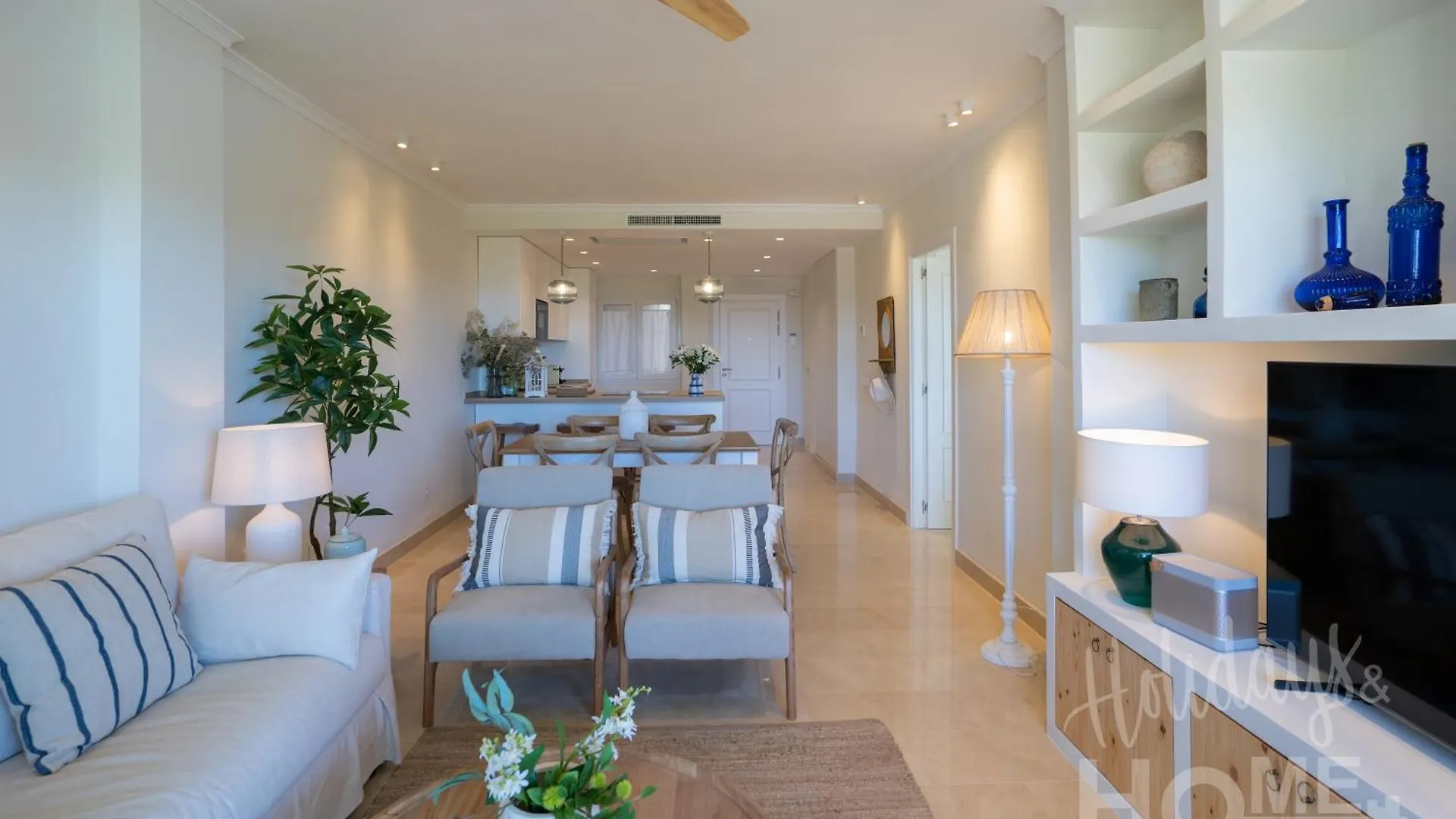 Beachfront Complex Neptuno III , Sea Views, Pool And Garden,Elviria Marbella 0*,