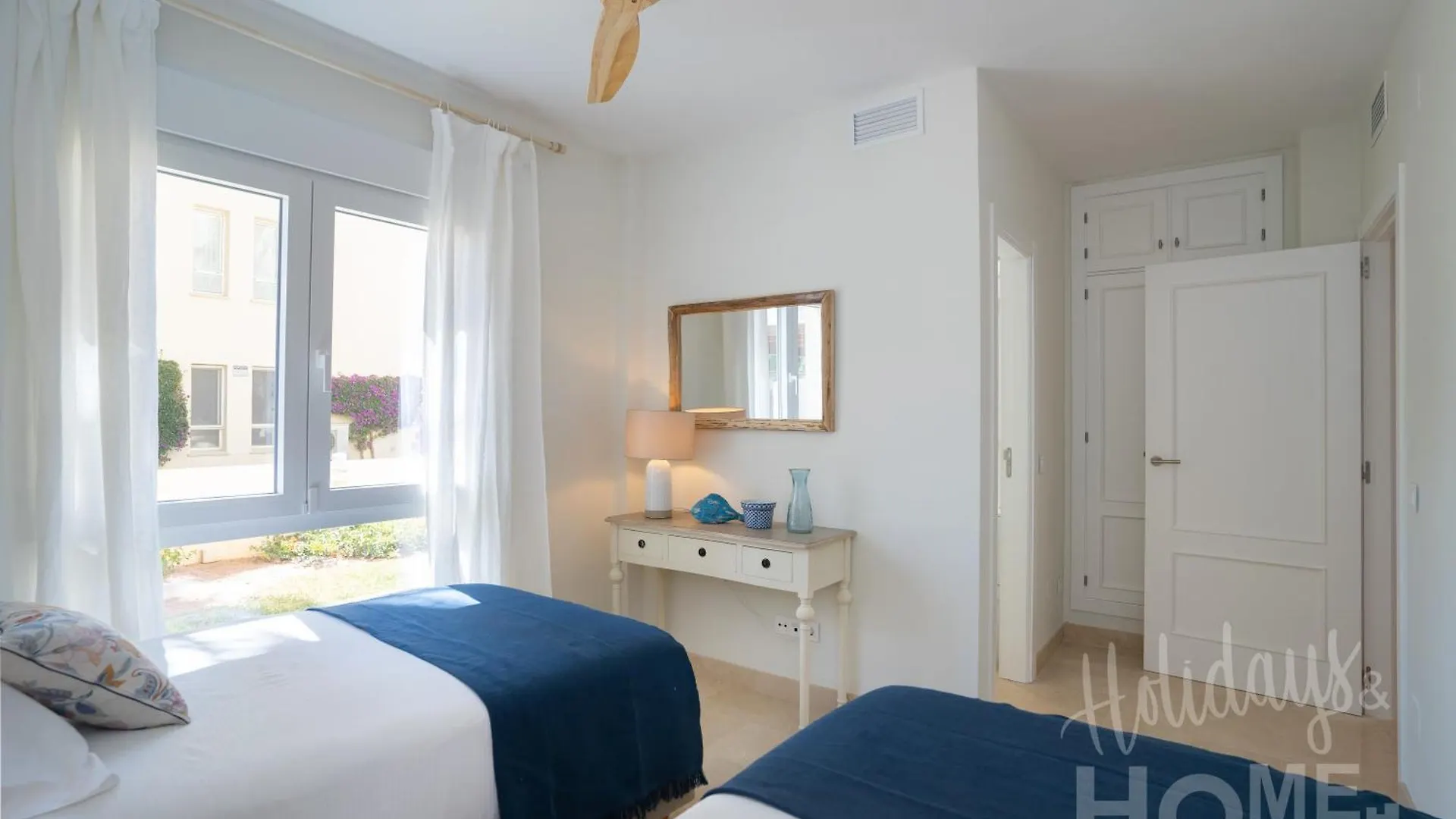 Apartment Beachfront Complex Neptuno III , Sea Views, Pool And Garden,Elviria Marbella