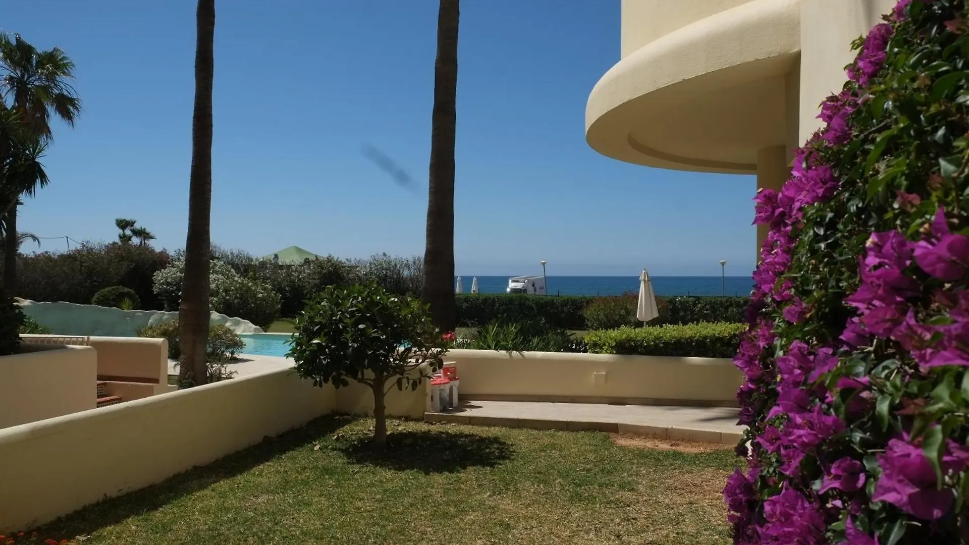 Apartment Beachfront Complex Neptuno III , Sea Views, Pool And Garden,Elviria Marbella Spain